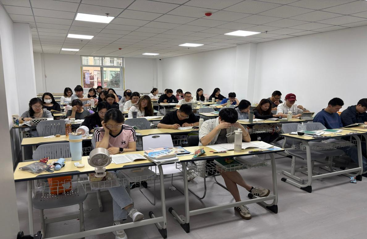 校企携手共促就业 精准赋能公考备考 —— 文学院与搏众教育共建公考培训合作项目